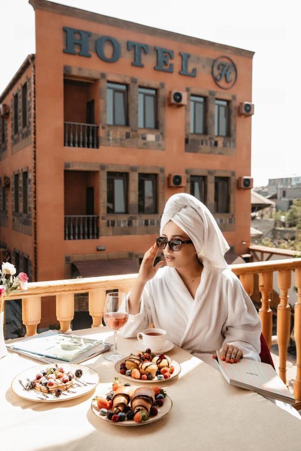 H Resort Hotel Vagharshapat Armenia Extérieur photo